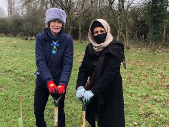 Iftikhar un Nisa Yusaf with High Sheriff of Warwickshire Lady Willoughby de Broke