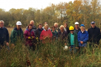 Volunteers at Alvecote Pools © Alexis Evans (WWT)