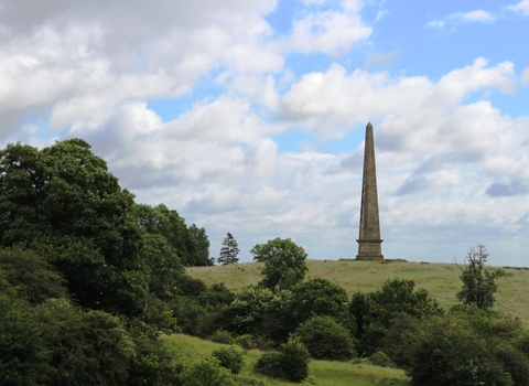 Welcombe Hills obelisk 